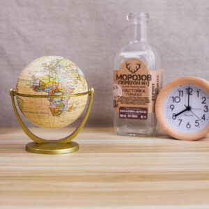 10cm Mini 720° Universal Gimbal Constellation World Globe | U-type Black Plastic Bracket English/French Dual Language Desktop Mini Globe